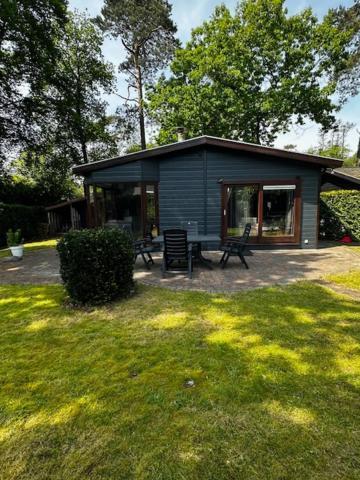 Dubbele Chalet Op Recreatiepark Topparken Op De Veluwe In Beekbergen Met Grote Vrije Tuin En Eigen Parkeerplaats 외부 사진